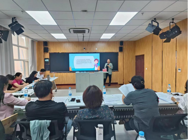 科研与技术服务部顺利完成2024年度高级专业技术资格评审代表作答辩工作